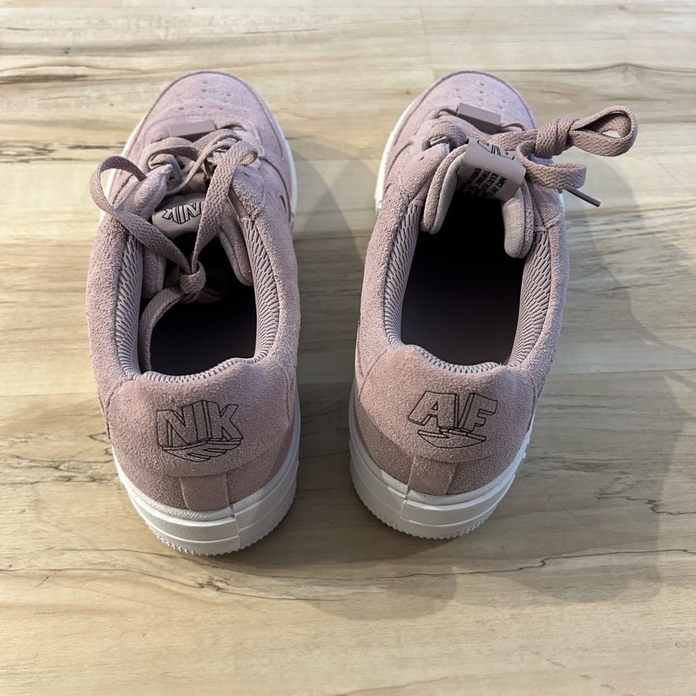 Nike Air Force 1 AF1 Low Pixel Plum Fog Purple White DQ5570-501 Women’s Sz: 12 - Picture 7 of 8